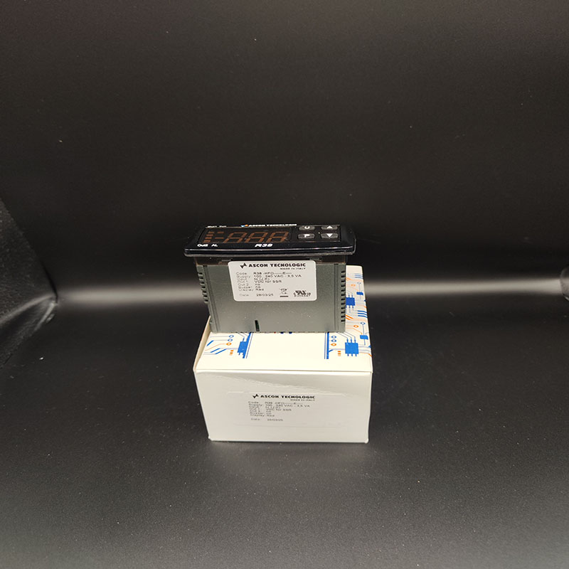 R38-HFO (2).jpg