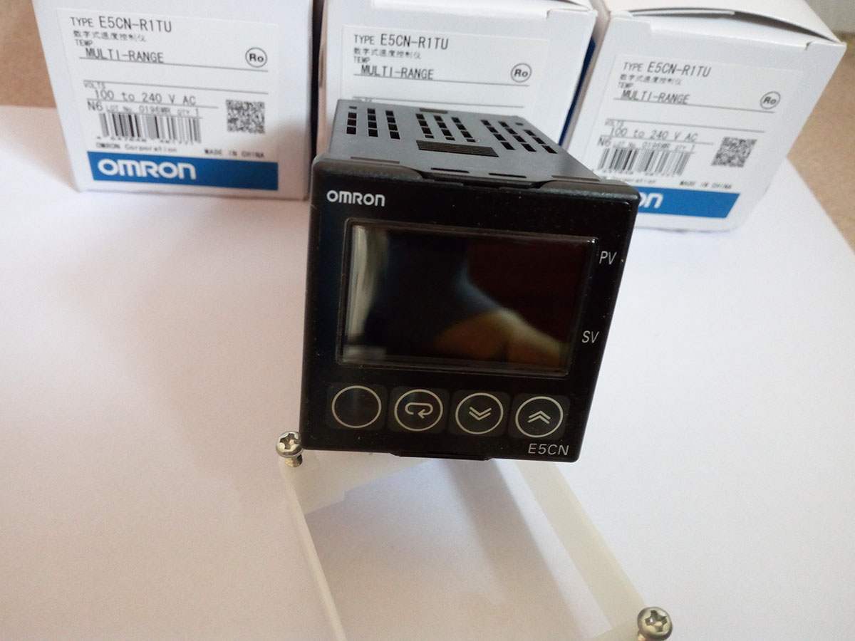 现货供应OMRON E5CWL-R1P ,E5CN-R1TU,E5CN-QT,E5CC-RX2ASM-880,E5CC-QX2ASM-800,E5AC-QX3ASM-800