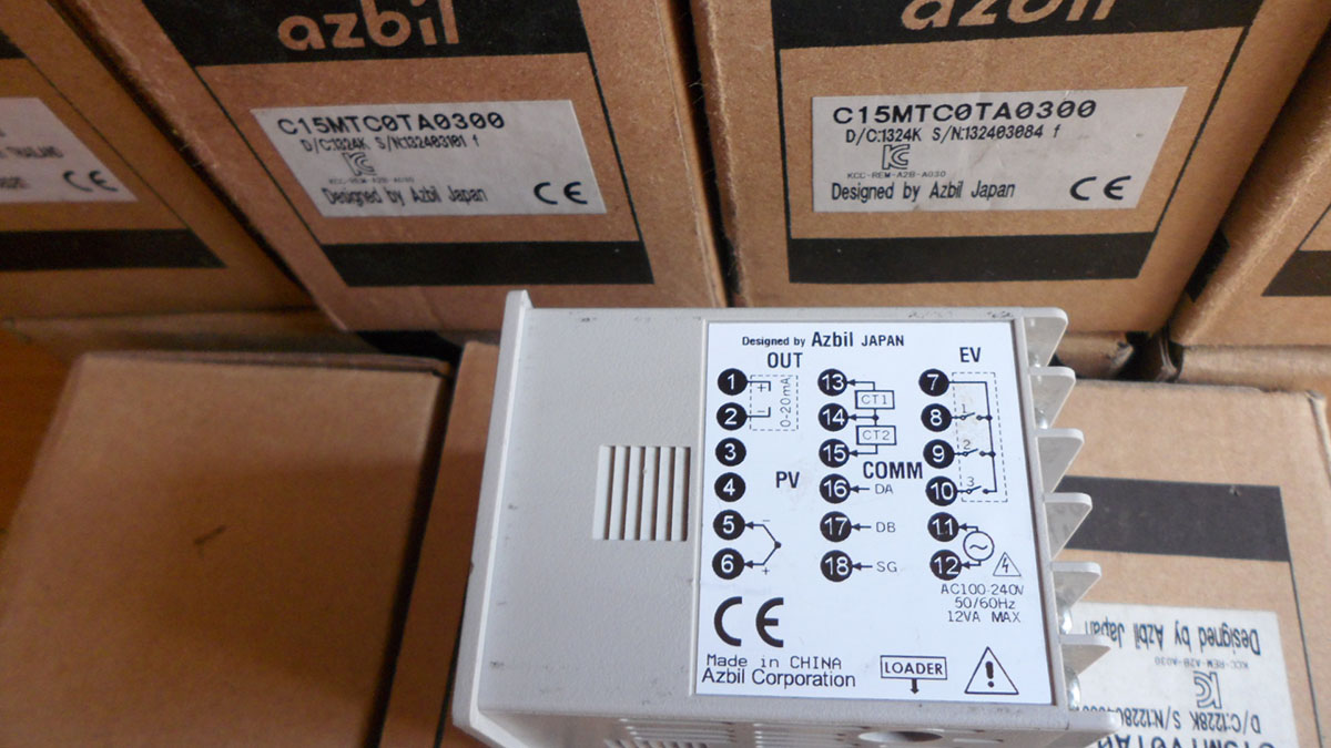 现货供应山武AZBIL C15MTC0TA0300,C15MTC0RA0300,C15MTC0RA0200,